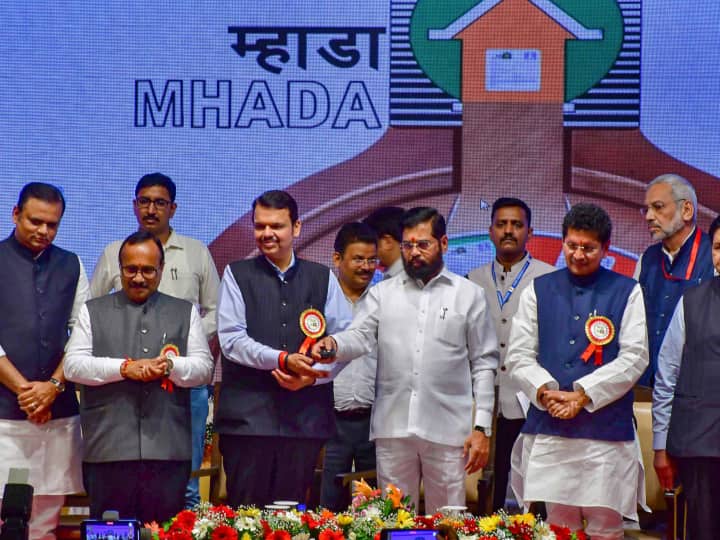 Mhada Lottery 2023 Winner List PM Modi minister Bhagwat Karad waiting MLA Narayan Kuche won flat Mhada Lottery 2023: मोदी सरकार के मंत्री भागवत कराड को मिली निराशा, BJP विधायक को मिला इतने करोड़ का फ्लैट