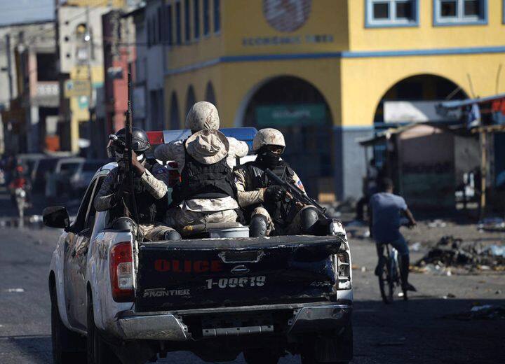 Haiti Violence Gang Controls Govt Murder Kidnapping HRW Report Haiti Violence: सड़कों पर बिखरी लाशें, चारों ओर खून-खराबा... धरती पर 'जहन्नुम' का दूसरा नाम बना हैती!