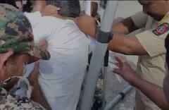 Solapur : सोलापुरात शेतकऱ्याचा आत्मदहनाचा प्रयत्न