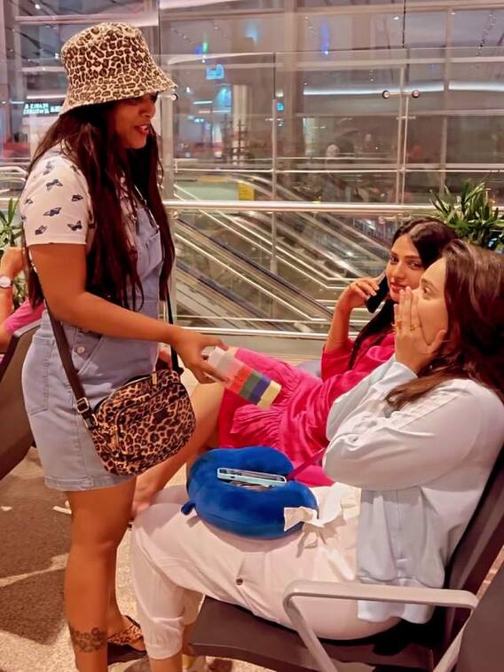 బ్యాంకాక్ టూర్ కు బిగ్ బాస్ బ్యూటీస్-ఎయిర్ పోర్టులో శ్రీ సత్యకు గీతు సర్ ప్రైజ్