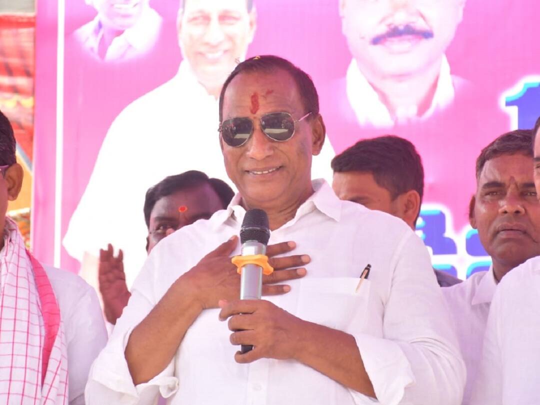 CH Malla Reddy: సీహెచ్ మల్లారెడ్డికి ఇండియా బుక్ ఆఫ్ రికార్డ్స్ అవార్డు - ఆ డైలాగ్ చెప్తూ ఉత్సాహం రేపిన మంత్రి Minister CH Malla reddy gets India book of records visionary award CH Malla Reddy: సీహెచ్ మల్లారెడ్డికి ఇండియా బుక్ ఆఫ్ రికార్డ్స్ అవార్డు - ఆ డైలాగ్ చెప్తూ ఉత్సాహం రేపిన మంత్రి