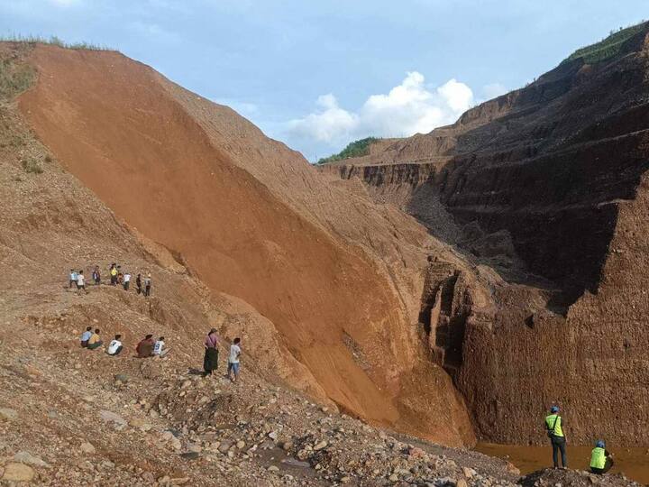 2 people have been killed in a landslide in a mine in Myanmar Myanmar Landslide: மியான்மர் சுரங்கத்தில் ஏற்பட்ட நிலச்சரிவு.. 2 பேர் உயிரிழப்பு.. தேடுதல் பணி தீவிரம்..