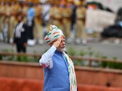 SEE PICS: Flamboyant Yet Traditional — PM Modi's Independence Day Attires Through The Years