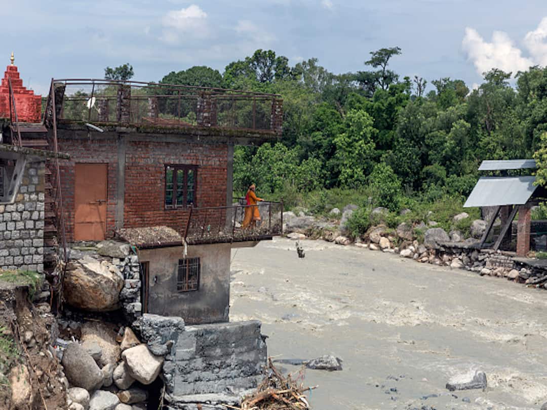 Himachal Pradesh University Suspends Teaching Activities Till Aug 19, Library Closed Till 20th Due To Severe rainfall Himachal Rain Fury: HP University Suspends Teaching Activities Till Aug 19, Library Closed Till 20th