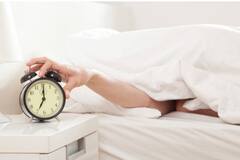 Oversleeping Side Effects : ਛੁੱਟੀ ਵਾਲੇ ਦਿਨ ਜ਼ਿਆਦਾ ਸੌਣ ਨਾਲ ਤੁਹਾਡੇ ਦਿਲ ਤੇ ਪੈਂਦਾ ਹੈ ਬੁਰਾ ਅਸਰ, ਜਾਣੋ ਕਿੰਨੇ ਘੰਟੇ ਦੀ ਨੀਂਦ ਸਿਹਤ ਲਈ ਹੈ ਸਹੀ