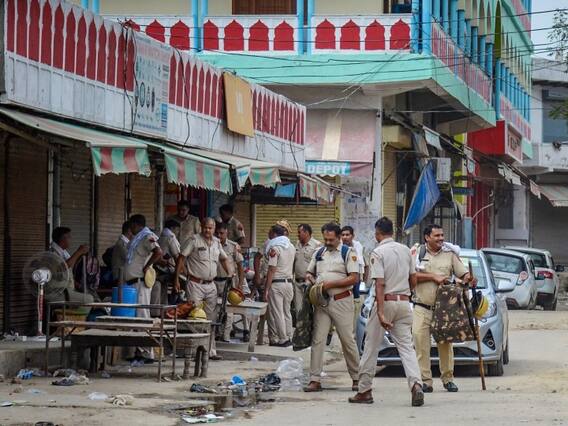 Nuh Violence: नूंह हिंसा का आरोपी बिट्टू बजरंगी गिरफ्तार, मुस्लिमों से कहा था- मैं ससुराल आ रहा हूं, जीजा का स्वागत नहीं करोगे... Nuh Violence: नूंह हिंसा का आरोपी बिट्टू बजरंगी गिरफ्तार, मुस्लिमों से कहा था- मैं ससुराल आ रहा हूं, जीजा का स्वागत नहीं करोगे...