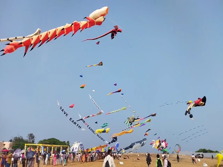 kite festival 2023: மாமல்லபுரத்தில் பட்டத்தை பார்க்க குவிந்த மக்கள் - களைகட்டிய காத்தாடி திருவிழா