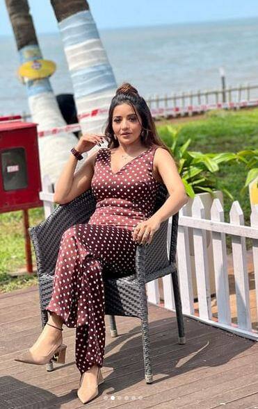 ਮੋਨਾਲੀਸਾ ਨੇ ਜੰਪਸੂਟ 'ਚ ਸ਼ੇਅਰ ਕੀਤੀਆਂ ਤਸਵੀਰਾਂ