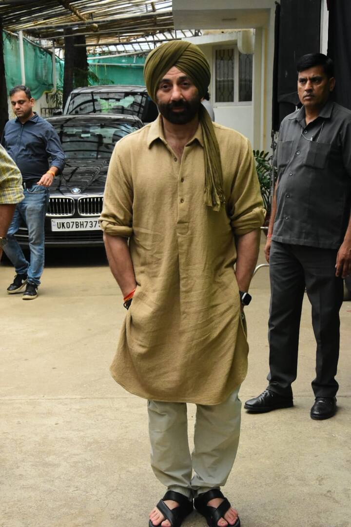 సోమవారం కూడా రూ.40 కోట్ల నెట్ వసూళ్లను ఈ సినిమా సాధిస్తుందని ట్రేడ్ నిపుణులు అంటున్నారు.