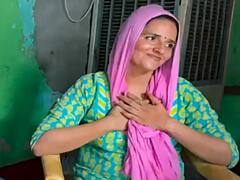 'लप्पू सा सचिन, झींगुर सा लड़का' कहने वाली पड़ोसी के खिलाफ कानूनी कार्रवाई करेंगी सीमा हैदर