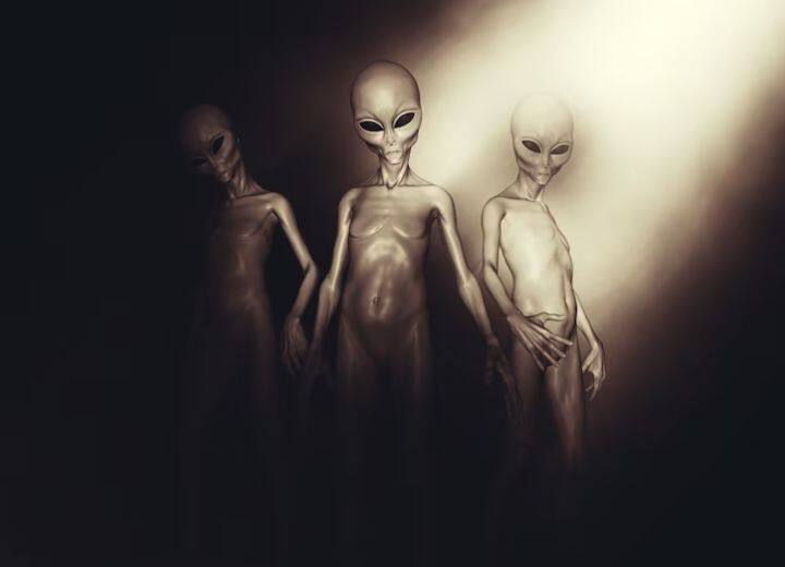 Aliens Making Universe in Lab Harvard University Professor Avi Loeb Claim Space News: एलियंस लैब में बना रहे ब्रह्मांड, हार्वर्ड प्रोफेसर के इस दावे से मची सनसनी!