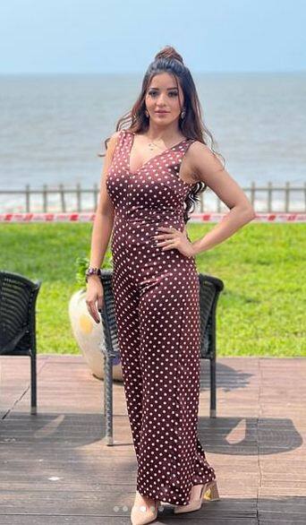 ਫੋਟੋਸ਼ੂਟ ਦੌਰਾਨ ਅਦਾਕਾਰਾ ਨੇ ਸ਼ਾਨਦਾਰ ਪੋਜ਼ ਦਿੱਤੇ। ਪ੍ਰਸ਼ੰਸਕ ਉਸ ਦੇ ਇਸ ਅੰਦਾਜ਼ ਨੂੰ ਕਾਫੀ ਪਸੰਦ ਕਰ ਰਹੇ ਹਨ। ਤਸਵੀਰਾਂ 'ਤੇ ਲਾਈਕਸ ਅਤੇ ਕਮੈਂਟਸ ਦਾ ਹੜ੍ਹ ਆ ਗਿਆ ਹੈ।