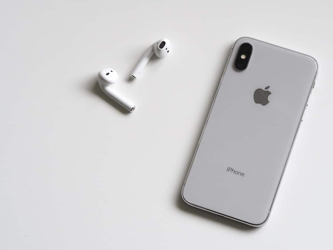 Apple AirPods to be made in India at Foxconn Hyderabad factory Foxconn Hyderabad: హైదరాబాద్‌లో ఆపిల్‌ 'ఎయిర్‌పాడ్స్‌' తయారీ! ఈ ప్లాంట్‌లోనే తెలుసా!