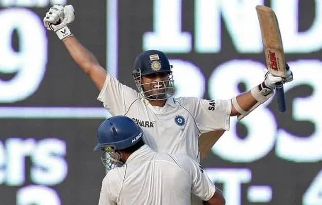 ২০০৮ সালে ইংল্য়ান্ডের বিরুদ্ধে ১৯৬ বলে ১০৩ রানের ইনিংস খেলেছিলেন। ৩৮৭ রান তাড়া করতে নেমে ভারত জয় ছিনিয়ে নিয়েছিল।