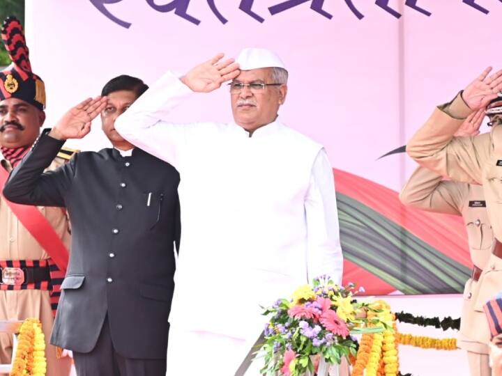 Happy Independence Day 2023 cm bhupesh baghel make announcements for chhattishgarh Independence Day 2023: छत्तीसगढ़ में महिलाओं के साथ अपराध करने वालों को नहीं मिलेगी नौकरी, सीएम भूपेश बघेल ने किए 15 बड़े एलान