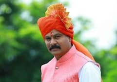 जळगावात बस-कंटेनरच्या अपघात; आ. चंद्रकांत पाटलांची समयसूचकता, जखमींना स्वतःच्या वाहनातून रुग्णालयात पोहोचवलं