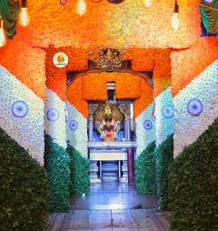 Independence Day 2023 : स्वातंत्र्यदिनाच्या पार्श्वभूमीवर विठुराया आणि रखुमाई तिरंग्यात रंगले!