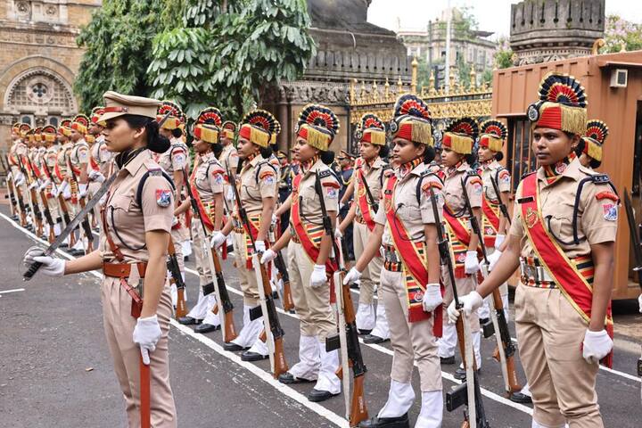 नरेश लालवानी यांनी याप्रसंगी संबोधित करताना सर्व रेल्वे कर्मचारी, त्यांचे कुटुंबीय आणि आदरणीय ग्राहकांना हार्दिक शुभेच्छा दिल्या.