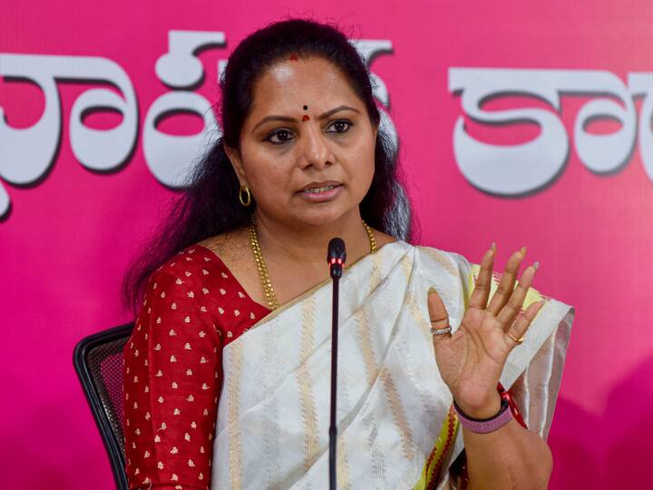 BRS MLC K Kavitha Slams Rahul Gandhi Saying His Bharat Jodo Yatra Like Cat Killed 1000 Mice Going On Hajj Pilgrimage K Kavitha On Rahul Gandhi: राहुल गांधी पर BRS नेता के कविता का वार, 'हजार चूहे खाकर बिल्ली हज को चली'