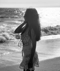 Anushka Sen Flaunts Beach Body In Los Angeles; Shares Pics On Instagram