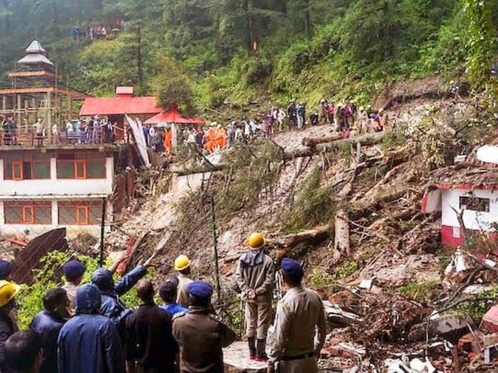 Shimla Dead Bodies Coming Out Of The Debris Of Shiva Temple In ...