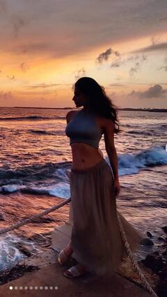 Mouni Roy: ਸਮੁੰਦਰ ਕਿਨਾਰੇ ਮੌਨੀ ਰਾਏ ਨੇ ਲਾਇਆ ਬੋਲਡਨੈੱਸ ਦਾ ਤੜਕਾ, ਮਸਤ ਅੰਦਾਜ਼ 'ਚ ਸ਼ੇਅਰ ਕੀਤੀਆਂ ਤਸਵੀਰਾਂ