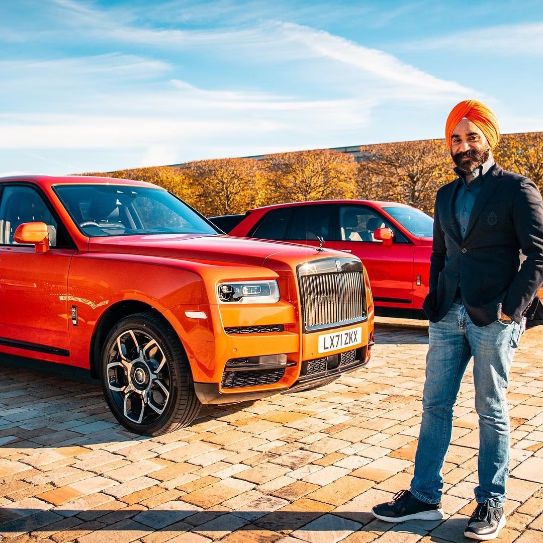 Rolls Royce Collection: 15 ਰੋਲਸ ਰਾਇਸ ਕਾਰਾਂ ਦਾ ਸਾਲਕ ਇਹ ਅਰਬਪਤੀ ਸਰਦਾਰ, ਪੱਗ ਦੇ ਰੰਗ ਨਾਲ ਮੈਚ ਕਰਕੇ ਚਲਾਉਂਦਾ ਕਾਰ