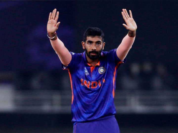 jasprit bumrah back home before india vs nepal match in asia cup 2023 bumrah out to team india for some personal reasons Know detaisl Jasprit Bumrah Asia Cup 2023: टीम इंडियाला मोठा धक्का; आशिया कप स्पर्धेच्या मध्यातूनच बुमराह परतला घरी