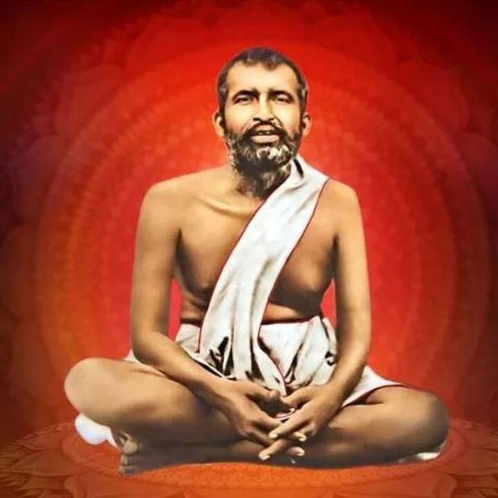 সংসারে থেকে কি ঈশ্বরলাভ সম্ভব? ঠাকুর বলেছেন - জলে নৌকা থাকে ক্ষতি নেই, কিন্তু নৌকার ভেতর যেন জল না ঢোকে, তা হলে ডুবে যাবে। সাধক সংসারে থাকুক ক্ষতি নেই কিন্তু সাধকের মনের ভেতর যেন সংসারভাব না থাকে।