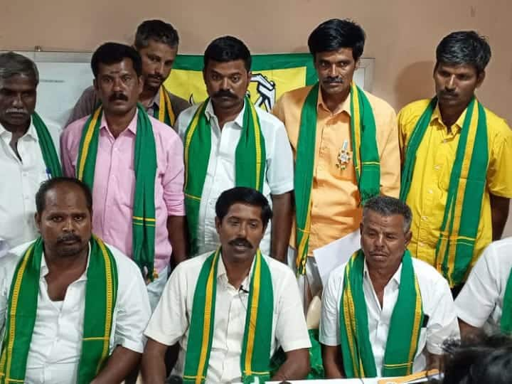 Tamil Nadu Farmers Protection Association State Advisory Meeting in Karur TNN தங்களின் கோரிக்கை நிறைவேறும் வரை உண்ணாவிரத போராட்டம்  - தமிழக விவசாயிகள் பாதுகாப்பு சங்கம்