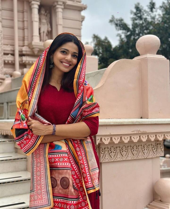 पूजानं पोस्टर बॉय, सतरंगी रे,गोंदण, आता गं बया,नीळकंठ मास्तर, साटं लोटं पण सगळं खोटं, दगडी चाळ, दगडी चाळ 2 या चित्रपटांमध्ये काम केलं.