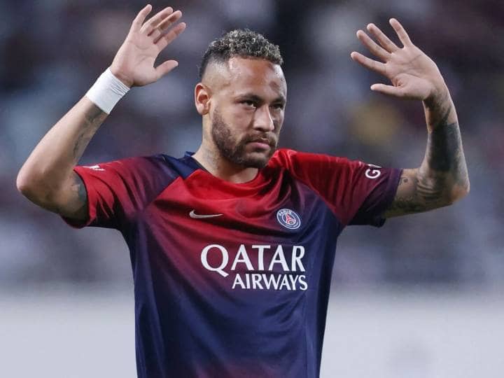Brazilian superstar Neymar JR has completed his move from PSG To Al Hilal Club Ovar 900 Crore Rupees रोनाल्डो की राह पर नेमार, सऊदी अरब के क्लब अल हिलाल से जुड़े; हर साल कमाएंगे हजारों करोड़