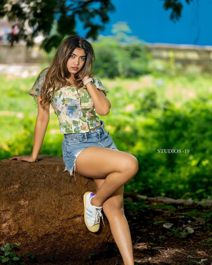కెరీర్ ప్రారంభంలో పలు టీవీ సీరియల్స్ లో నటించింది రీతూ చౌదరి.