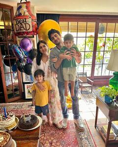 Sara Ali Khan सहित चारों बच्चों के साथ मिलकर Saif Ali Khan ने काटा केक, देखें बर्थडे सेलिब्रेशन की ये खास तस्वीरें