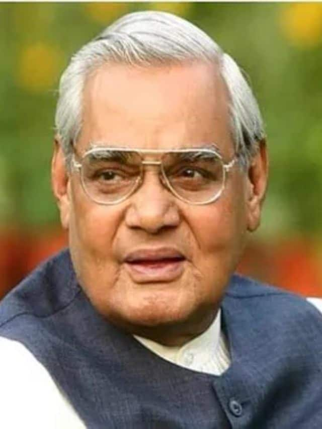 Atal Bihari Vajpayee Death Anniversary Life Facts See Photos Atal