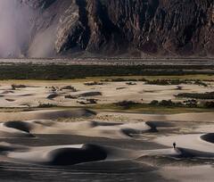 उठाइए अपना बैग और निकल पड़िए देश की ऐसी 5 जगहों के लिए, जहां जाकर ऐसा लगेगा कोई दूसरे ग्रह पर आ गए हैं