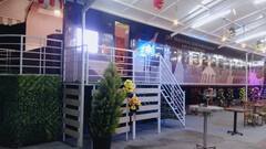 Nashik Restaurant : रेल्वे बोगीतलं हे भन्नाट रेस्टॉरंट पाहिलंत का? नाशिकरोड रेल्वेस्टेशनवर अनोखा प्रयोग, फोटो एकदा पहाच