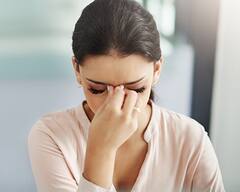 Brain Tumor: જો શરીરમાં આ સામાન્ય લક્ષણો દેખાય તો પણ ન કરો ઇગ્નોર, બ્રેઇન ટ્યુમરના હોઇ શકે છે સંકેત