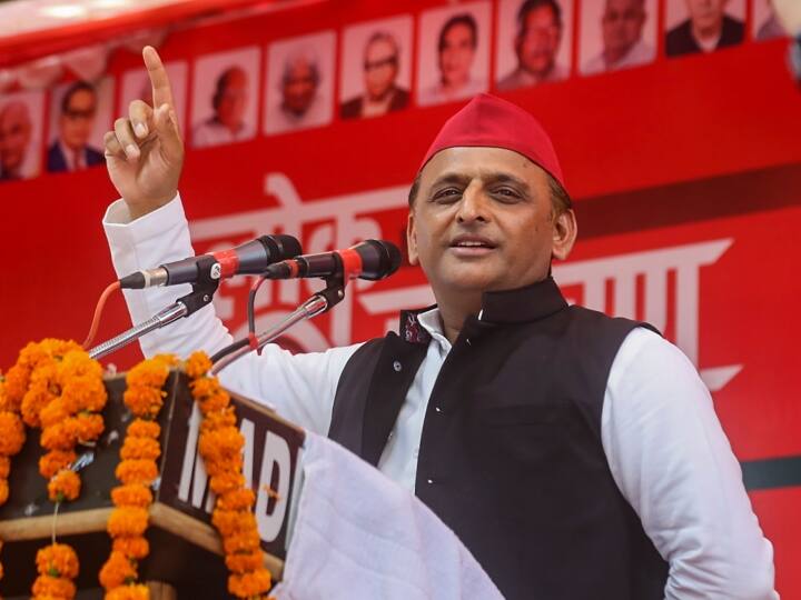 Ghosi Bypoll 2023 Samajwadi Party Chief Akhilesh Yadav Said SP candidate Sudhakar Singh will improve Ghosi once again with bicycle Ghosi Bypoll 2023: घोसी उपचुनाव के लिए वोटिंग से पहले अखिलेश यादव का बड़ा दावा, कहा- 'सपा के सुधाकर करेंगे...'