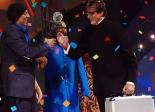 एक्ट्रेस के मुताबिक मेकर्स ने उन्हें बताया कि इस शो को करने के लिए वे कैसे माने. बिग बी ने मेकर्स के आगे ये शर्त रखी थी कि वे किसी भी तरह का बैड बिहेवियर या एब्यूजिव लैंग्विज पसंद नहीं करते. अगर शो में ये नहीं होता को वे इसे होस्ट करेंगे. बता दें, बिग बॉस सीजन 3 को विंदू दारा सिंह ने जीता था. इस शो में परवेश फर्स्ट रनरअप थे, वहीं पूनम सेकिंड रनरअप रहीं.