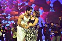 Vijay Devarakonda Samantha Dance : స్టేజిపై విజయ్ దేవరకొండతో సమంత డ్యాన్స్ - వాళ్ళిద్దరి మధ్య కెమిస్ట్రీయే వేరు