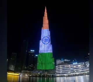 Video: દુનિયાની સૌથી ઉંચી બિલ્ડિંગ બુર્જ ખલિફા પણ રંગાઈ તિરંગાના રંગમાં, 'જય હિંદ' પણ જોવા મળ્યું