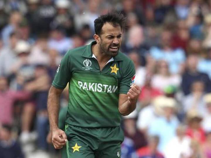 Pakistan pacer Wahab Riaz announced his retirement from international cricket पाकिस्तान को लगा बड़ा झटका, वर्ल्ड कप से ठीक पहले स्टार तेज गेंदबाज ने लिया संन्यास