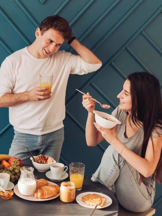 10 फूड्स जो सुबह खाली पेट खाना है फायदेमंद