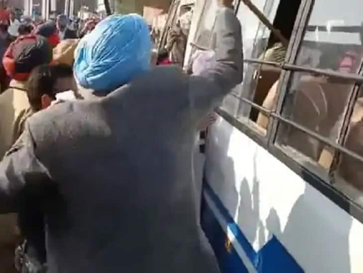 DSP who lathi-charged ETT teachers plead to be protected from magisterial inquiry DSP Gurmeet Singh Phone Audio Viral : ਈ.ਟੀ.ਟੀ ਅਧਿਆਪਕਾਂ ’ਤੇ ਲਾਠੀਚਾਰਜ ਕਰਨ ਵਾਲੇ ਡੀ.ਐਸ.ਪੀ ਨੇ ਮੈਜਿਸਟ੍ਰੇਟ ਜਾਂਚ ਤੋਂ ਬਚਾਉਣ ਦੀ ਲਾਈ ਗੁਹਾਰ