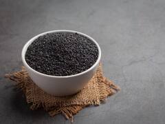 Health Tips: सेहत से लेकर बालों को काला करने तक, मदद करता है रसोई का ये मसाला