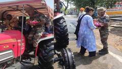 ਗੁਰਦਾਸਪੁਰ 'ਚ ਹੜ੍ਹ ਦੌਰਾਨ ਫ਼ੌਜ ਦੇ ਜਵਾਨਾਂ ਨੇ 15 ਦਿਨਾਂ ਦੇ ਬੱਚੇ ਦੀ ਬਚਾਈ ਜਾਨ