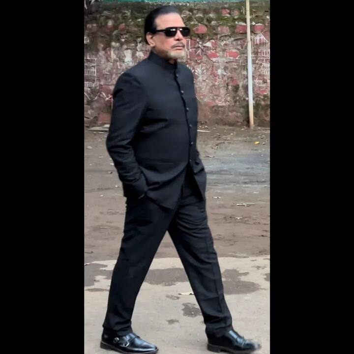 'जो दिमाग़ सेंसर बोर्ड को “आदि पुरुष” जैसी बेहूदा फ़िल्म को सेंसर करने में लगाना चाहिए था वो उन्होंने “ओ माई गॉड” जैसी Thoughtful-Progressive फ़िल्म को काटने-कूटने में ख़र्च कर दिया ! वाह'