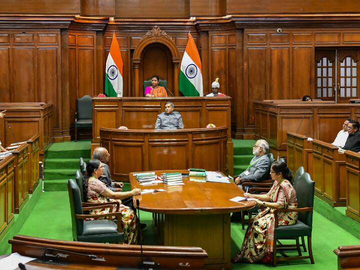 Delhi Assembly Special Session Proceedings extended for one day now House will run on 18th August Delhi Assembly Session: एक दिन के लिए बढ़ाई गई दिल्ली विधानसभा सत्र की कार्रवाई, अब 18 तारीख को भी चलेगा सदन