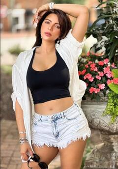 ਅਦਾਕਾਰਾ ਸ਼ਮਾ ਸਿਕੰਦਰ ਨੇ ਸ਼ਾਰਟ ਡਰੈੱਸ ਪਹਿਨ ਲਗਾਇਆ ਬੋਲਡਨੈੱਸ ਦਾ ਤੜਕਾ , ਤਸਵੀਰਾਂ ਦੇਖ ਫੈਨਜ਼ ਹੋਏ ਦੀਵਾਨੇ